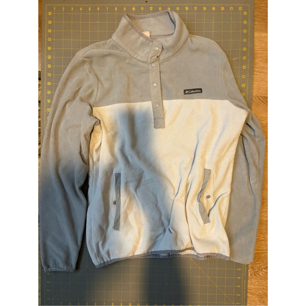 Columbia Two-Tone Gray and Cream Snap Fleece Pullover